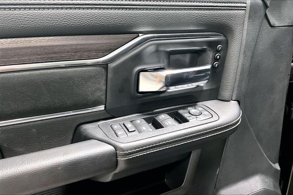 2027 RAM Ram 3500 RAM 3500 LARAMIE CREW CAB 4X4 8' BOX