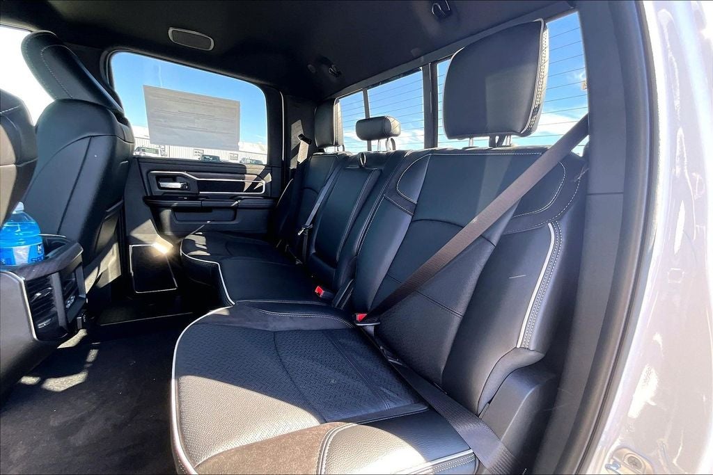 2026 RAM Ram 3500 RAM 3500 LARAMIE CREW CAB 4X4 8' BOX