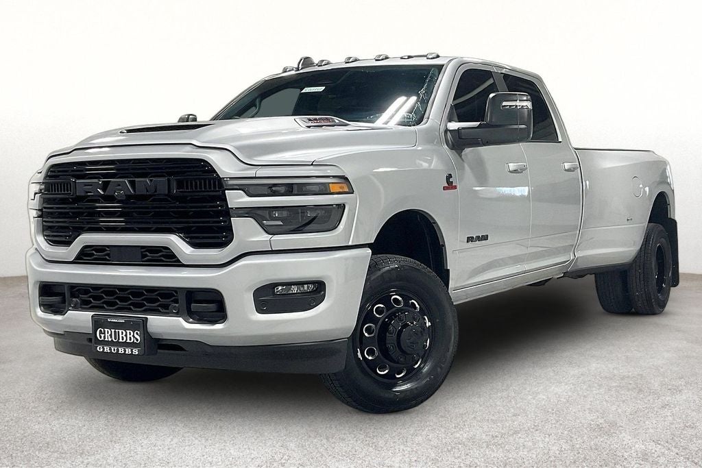 2026 RAM Ram 3500 RAM 3500 LARAMIE CREW CAB 4X4 8' BOX