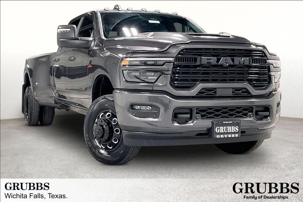 2026 RAM Ram 3500 RAM 3500 LARAMIE CREW CAB 4X4 8' BOX