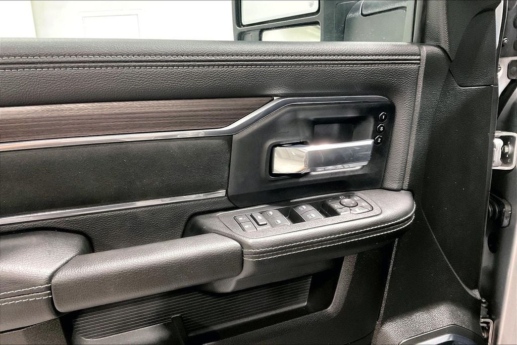 2026 RAM Ram 3500 RAM 3500 LARAMIE CREW CAB 4X4 8' BOX
