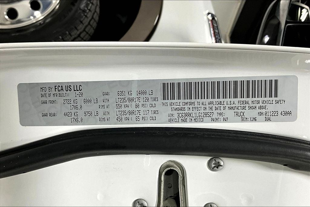 2020 RAM 3500 Laramie Longhorn Crew Cab 4x4 8' Box