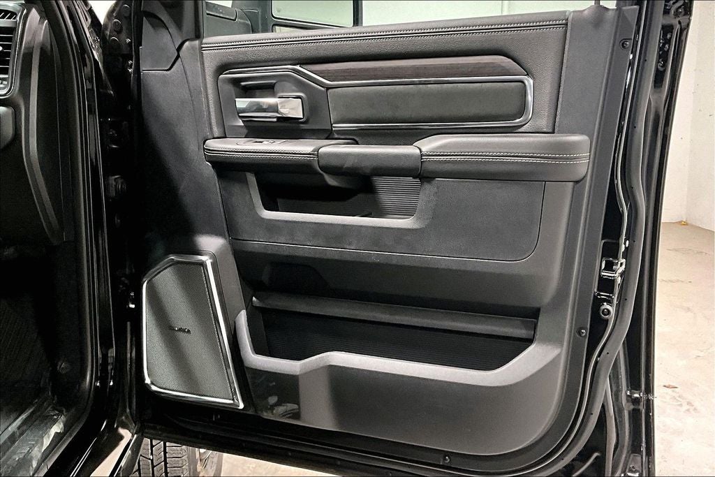 2026 RAM Ram 3500 RAM 3500 LARAMIE MEGA CAB 4X4 6'4' BOX