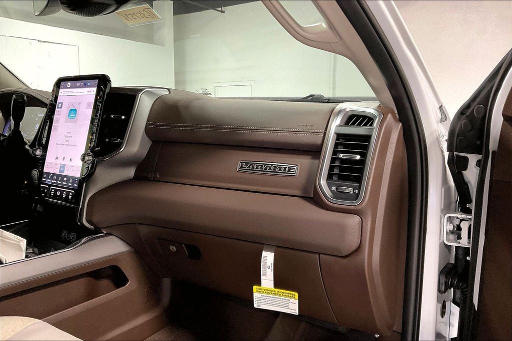 2026 RAM Ram 3500 RAM 3500 LARAMIE MEGA CAB 4X4 6'4' BOX