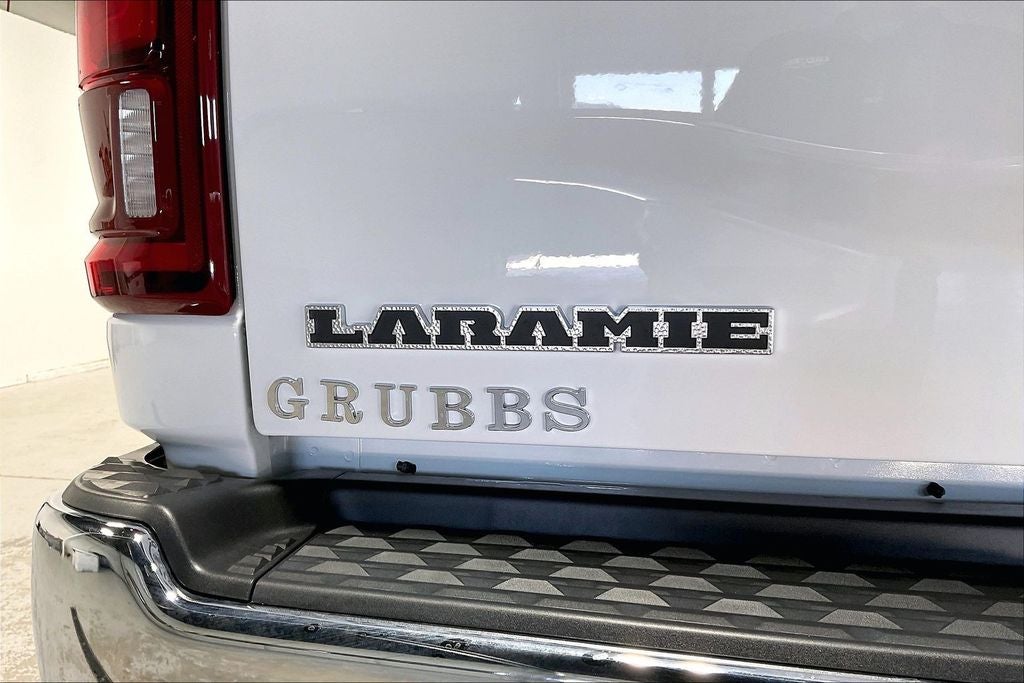 2026 RAM Ram 3500 RAM 3500 LARAMIE MEGA CAB 4X4 6'4' BOX