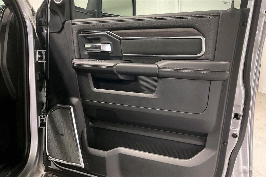 2026 RAM Ram 3500 RAM 3500 LARAMIE MEGA CAB 4X4 6'4' BOX