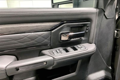 2027 RAM Ram 3500 RAM 3500 LIMITED MEGA CAB 4X4 6'4' BOX