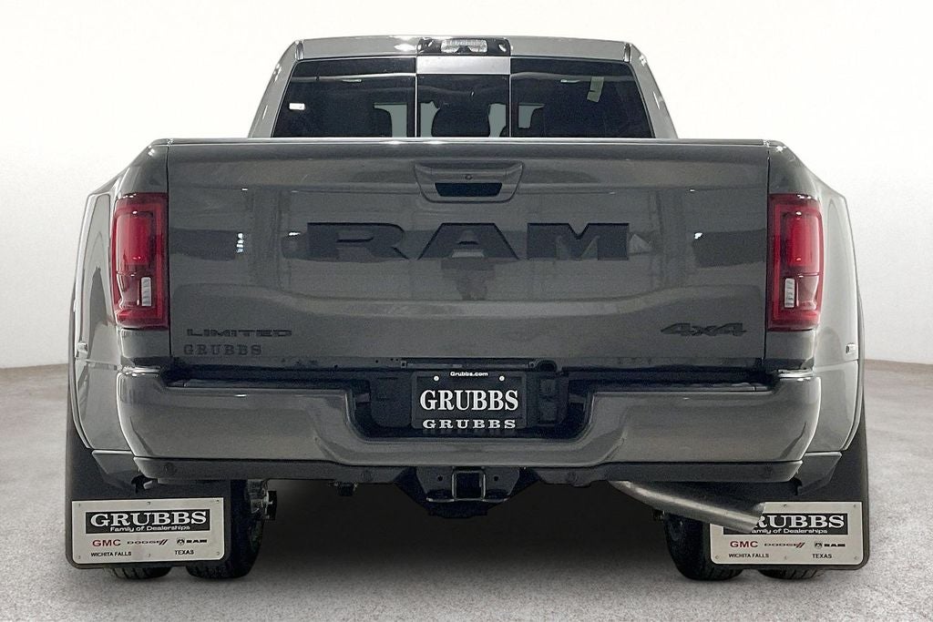 2027 RAM Ram 3500 RAM 3500 LIMITED MEGA CAB 4X4 6'4' BOX
