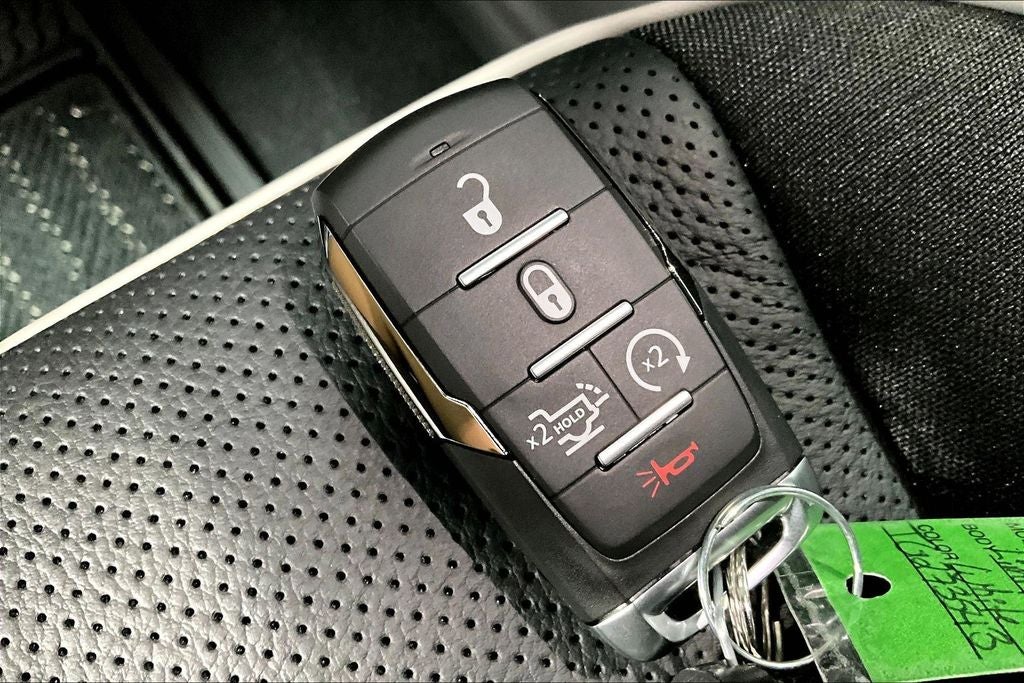 2026 RAM Ram 3500 RAM 3500 LIMITED MEGA CAB 4X4 6'4' BOX