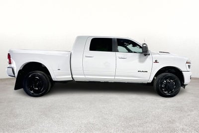 2026 RAM Ram 3500 RAM 3500 LIMITED MEGA CAB 4X4 6'4' BOX