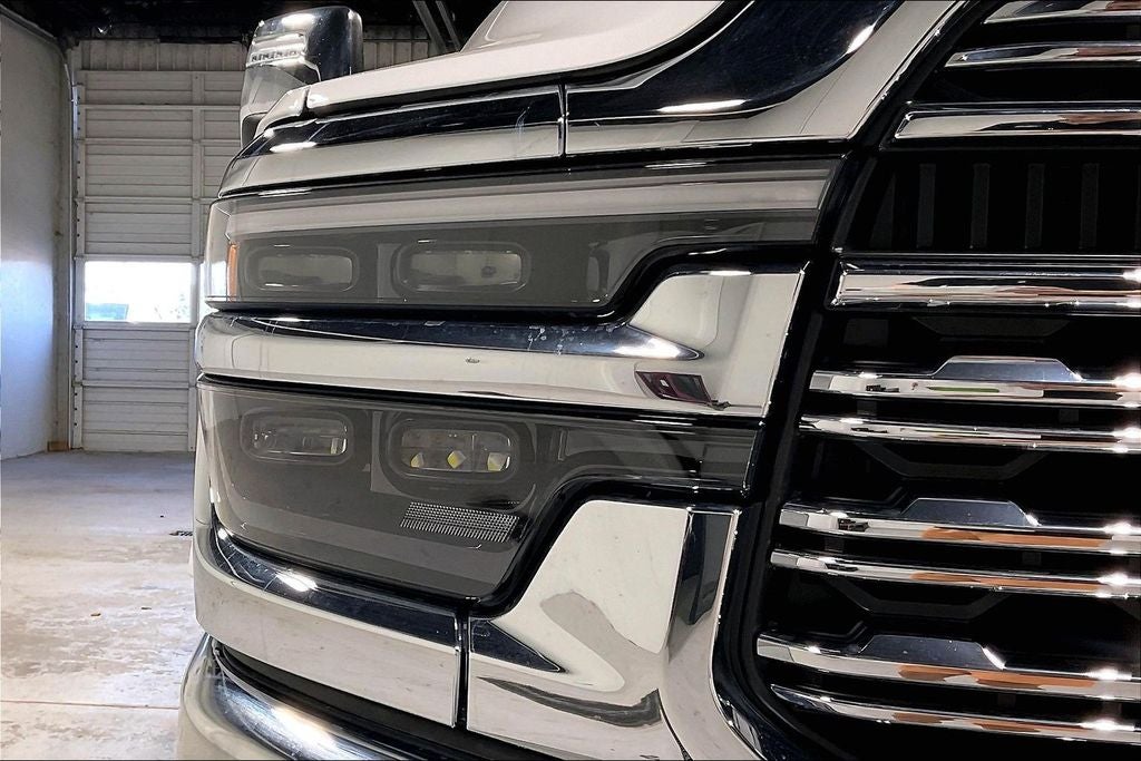 2026 RAM 3500 RAM 3500 LIMITED LONGHORN CREW CAB 4X4 8' BOX