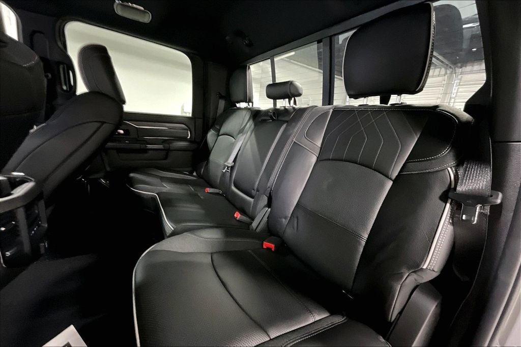 2026 RAM Ram 3500 RAM 3500 LIMITED CREW CAB 4X4 8' BOX