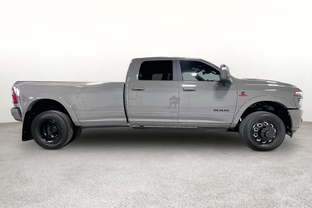 2026 RAM Ram 3500 RAM 3500 LIMITED CREW CAB 4X4 8' BOX