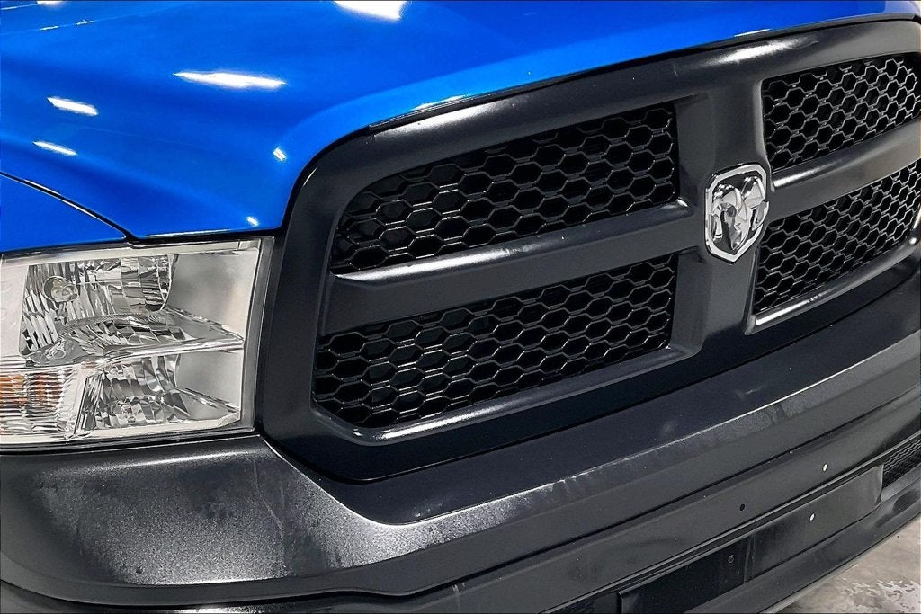 2023 RAM 1500 Classic Tradesman Crew Cab 4x4 5'7' Box