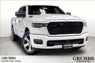 2026 RAM 1500 RAM 1500 EXPRESS CREW CAB 4X2 5'7' BOX