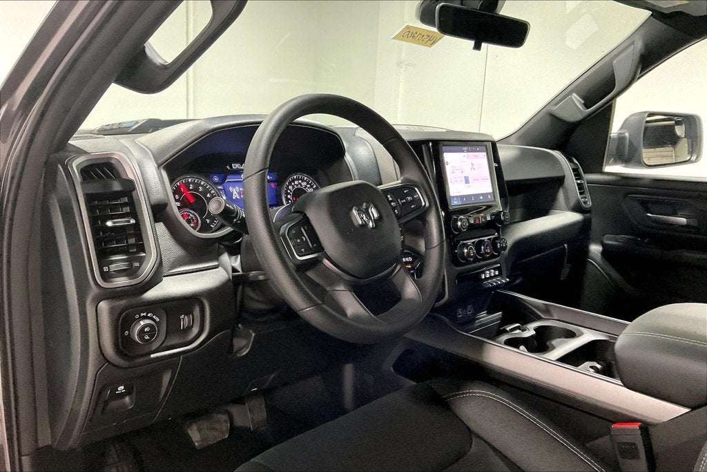 2027 RAM Ram 1500 RAM 1500 EXPRESS CREW CAB 4X4 5'7' BOX