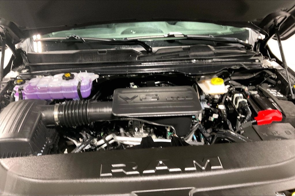 2027 RAM Ram 1500 RAM 1500 EXPRESS CREW CAB 4X4 5'7' BOX