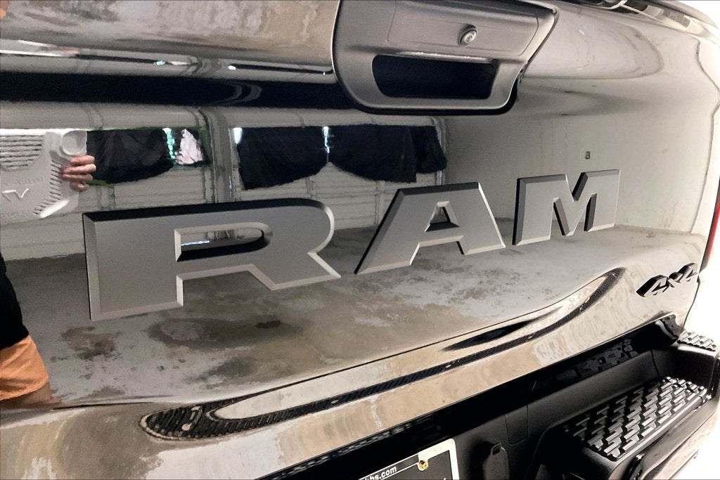 2027 RAM Ram 1500 RAM 1500 EXPRESS CREW CAB 4X4 5'7' BOX