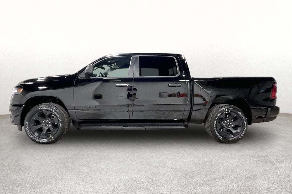 2027 RAM Ram 1500 RAM 1500 EXPRESS CREW CAB 4X4 5'7' BOX