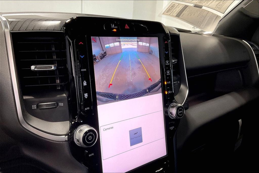 2025 RAM Ram 1500 RAM 1500 BIG HORN CREW CAB 4X4 5'7' BOX