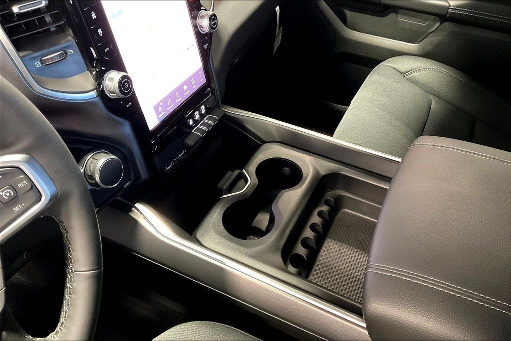 2025 RAM Ram 1500 RAM 1500 BIG HORN CREW CAB 4X4 5'7' BOX