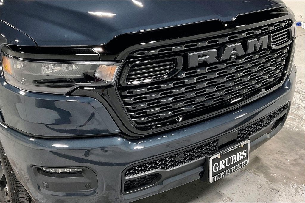 2027 RAM Ram 1500 RAM 1500 LONE STAR CREW CAB 4X4 5'7' BOX