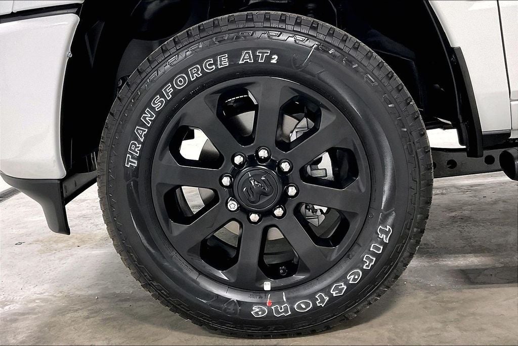 2026 RAM Ram 2500 RAM 2500 BLACK EXPRESS CREW CAB 4X4 6'4' BOX