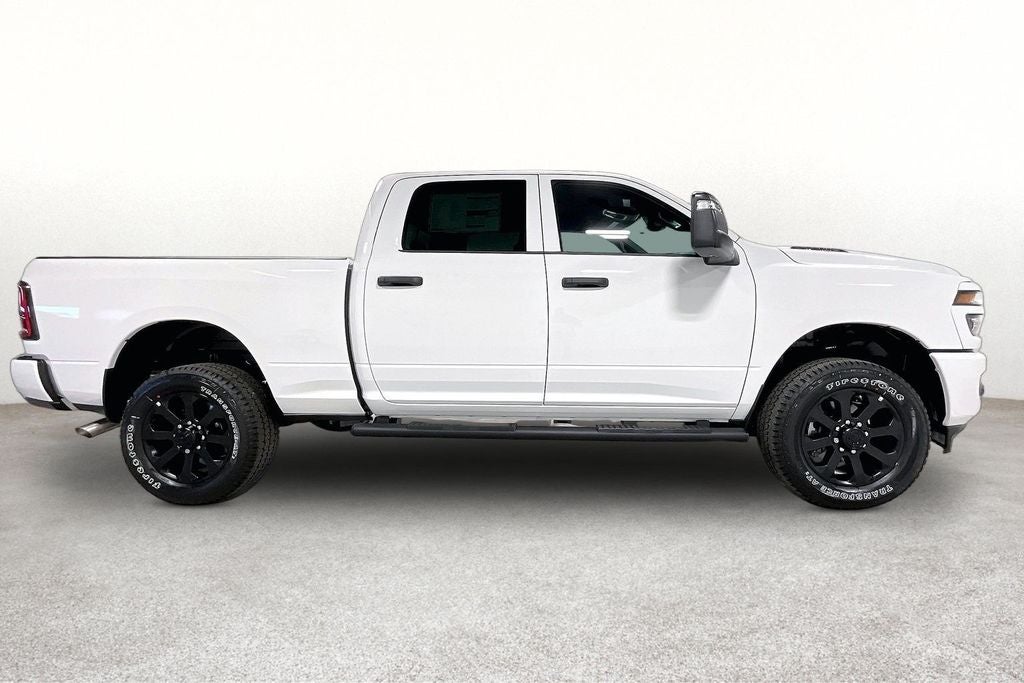2026 RAM Ram 2500 RAM 2500 BLACK EXPRESS CREW CAB 4X4 6'4' BOX