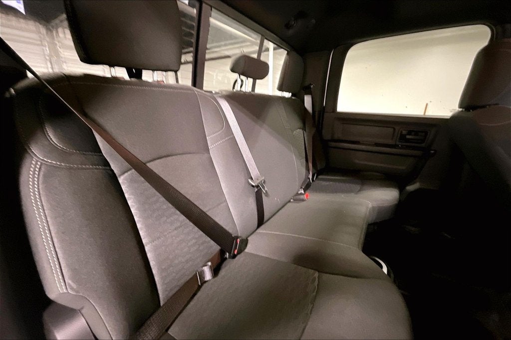 2026 RAM Ram 2500 RAM 2500 BLACK EXPRESS CREW CAB 4X4 6'4' BOX