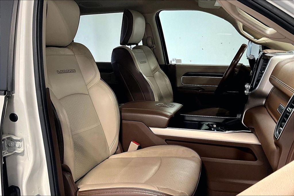 2020 RAM 2500 Laramie Crew Cab 4x4 6'4' Box