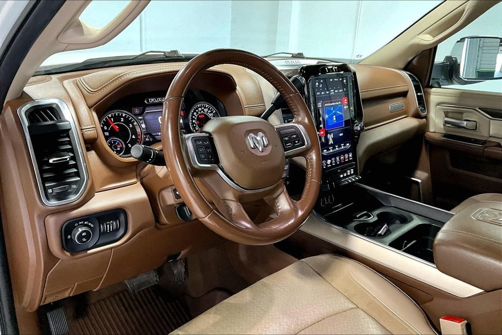 2020 RAM 2500 Laramie Crew Cab 4x4 6'4' Box