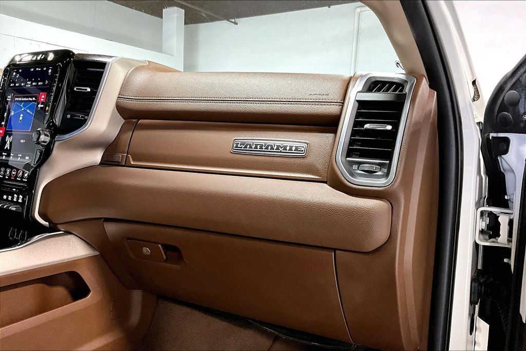 2020 RAM 2500 Laramie Crew Cab 4x4 6'4' Box