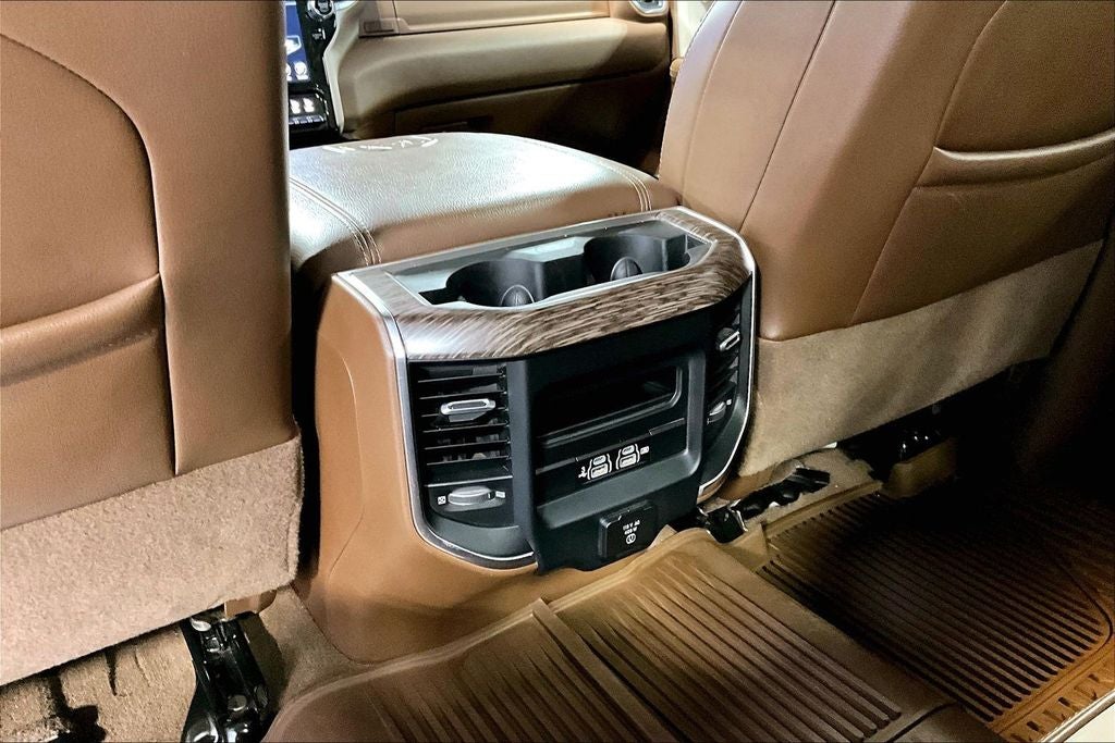 2020 RAM 2500 Laramie Crew Cab 4x4 6'4' Box