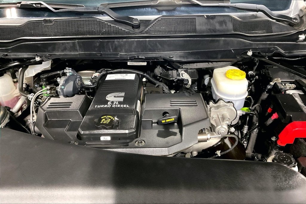 2024 RAM 2500 Laramie Crew Cab 4x4 6'4' Box