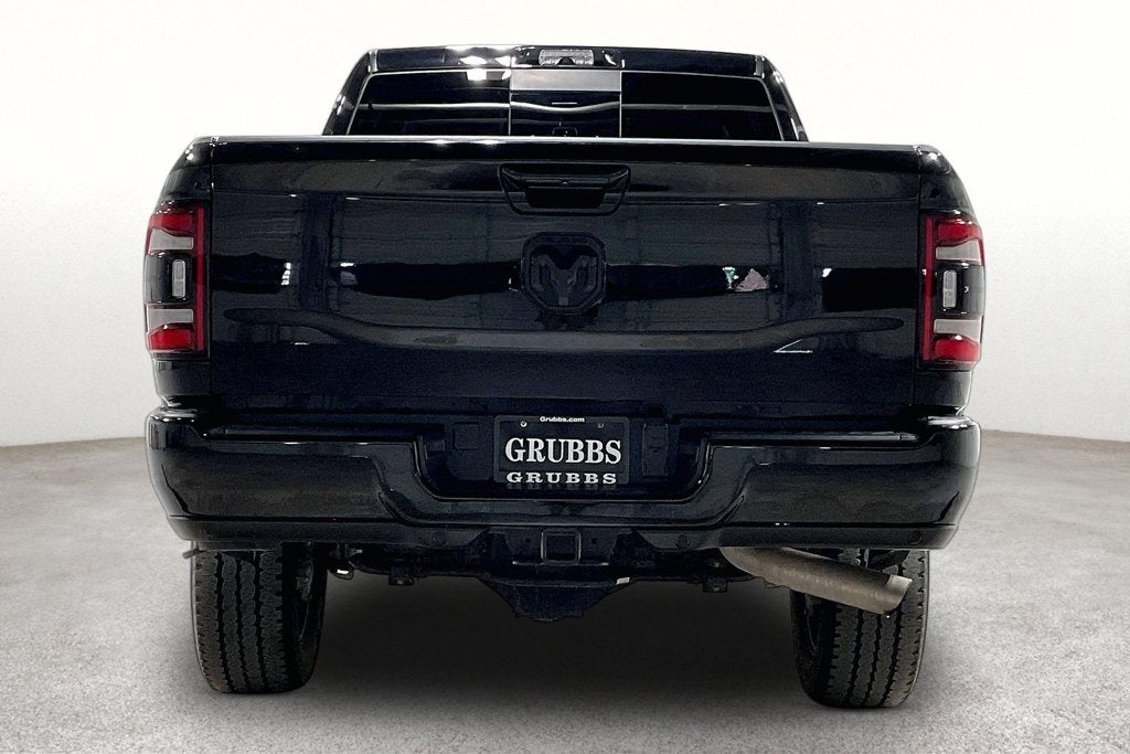 2024 RAM 2500 Laramie Crew Cab 4x4 6'4' Box