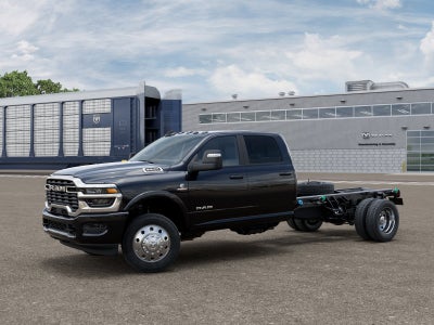 2026 RAM Ram 5500 Chassis Cab RAM 5500 BIG HORN CHASSIS CREW CAB 4X4 84' CA