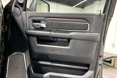 2027 RAM Ram 5500 Chassis Cab RAM 5500 BIG HORN CHASSIS CREW CAB 4X4 84' CA