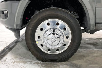 2027 RAM Ram 5500 Chassis Cab RAM 5500 BIG HORN CHASSIS CREW CAB 4X4 84' CA