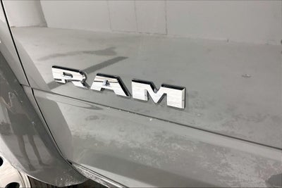 2027 RAM Ram 5500 Chassis Cab RAM 5500 BIG HORN CHASSIS CREW CAB 4X4 84' CA
