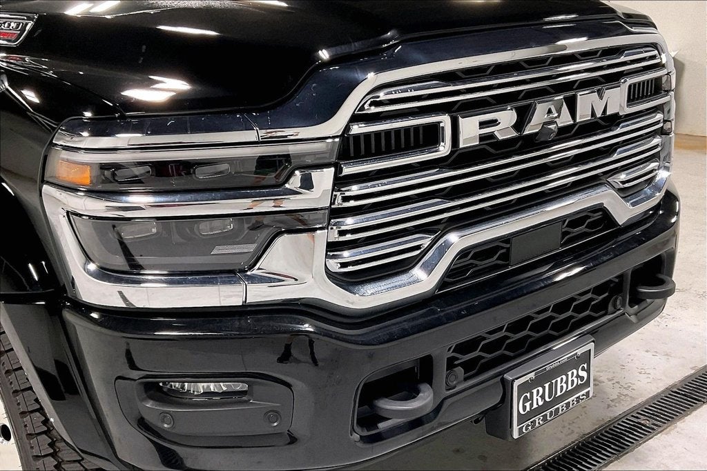 2027 RAM Ram 5500 Chassis Cab RAM 5500 BIG HORN CHASSIS CREW CAB 4X4 84' CA