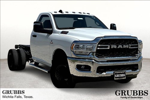 2024 RAM 3500 Chassis Tradesman/SLT
