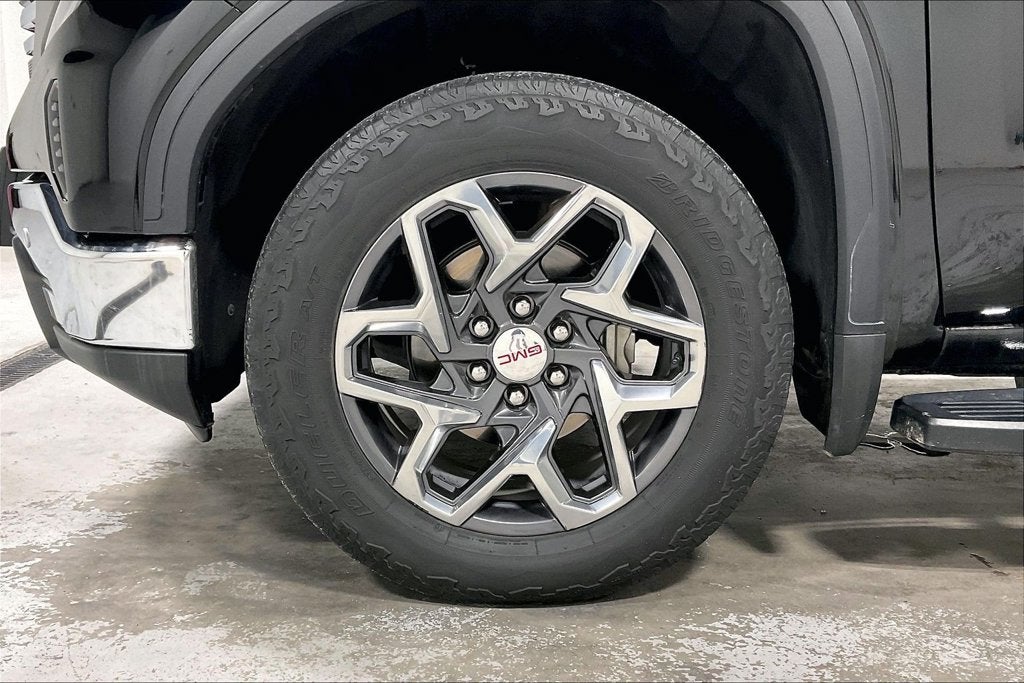 2023 GMC Sierra 1500 4WD Crew Cab Short Box SLT