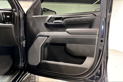 2024 GMC Sierra 1500 4WD Crew Cab Short Box AT4X