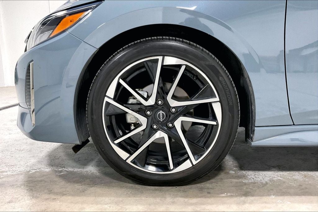 2024 Nissan Sentra SR Xtronic CVT