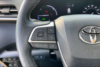 2024 Toyota Sienna Woodland Edition