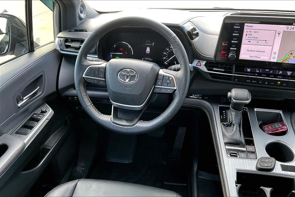 2024 Toyota Sienna Woodland Edition