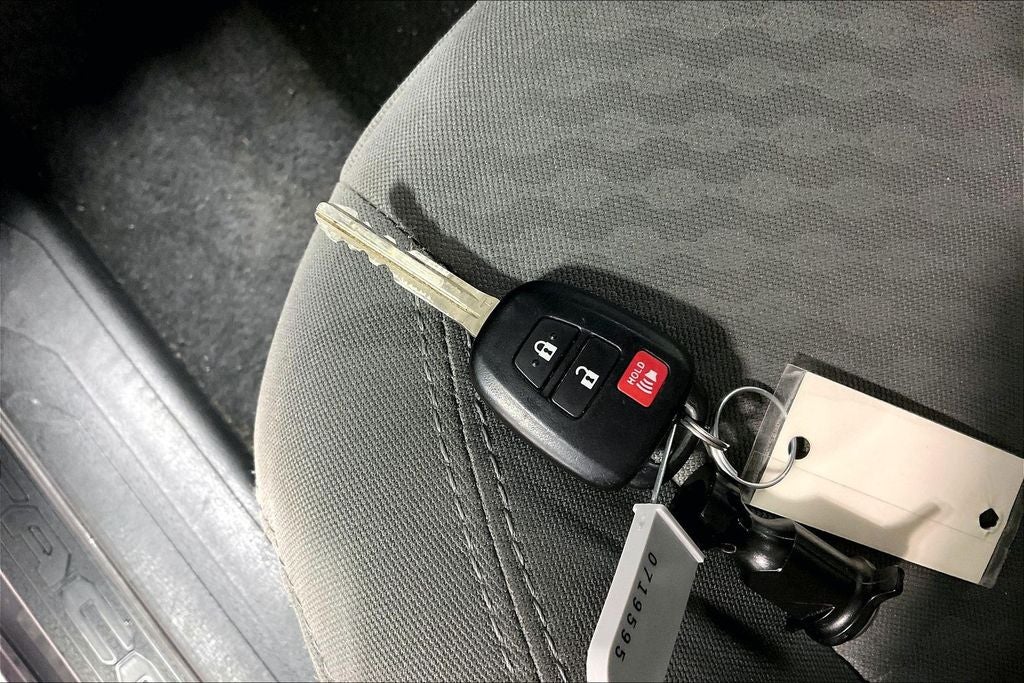 2021 Toyota Tacoma SR V6