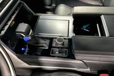 2024 Toyota Tundra Hybrid Platinum 4WD