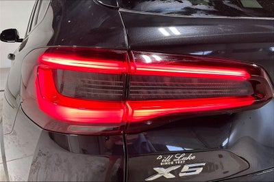 2022 BMW X5 PHEV xDrive45e