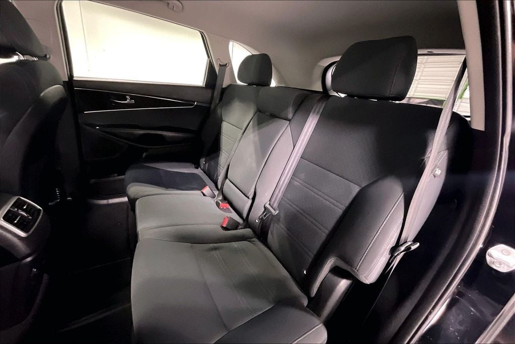 2016 Kia Sorento L